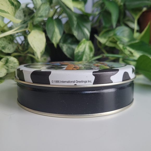 1995 Cows In Pasture Cookie Tin International Greetings - Picture 3 of 3